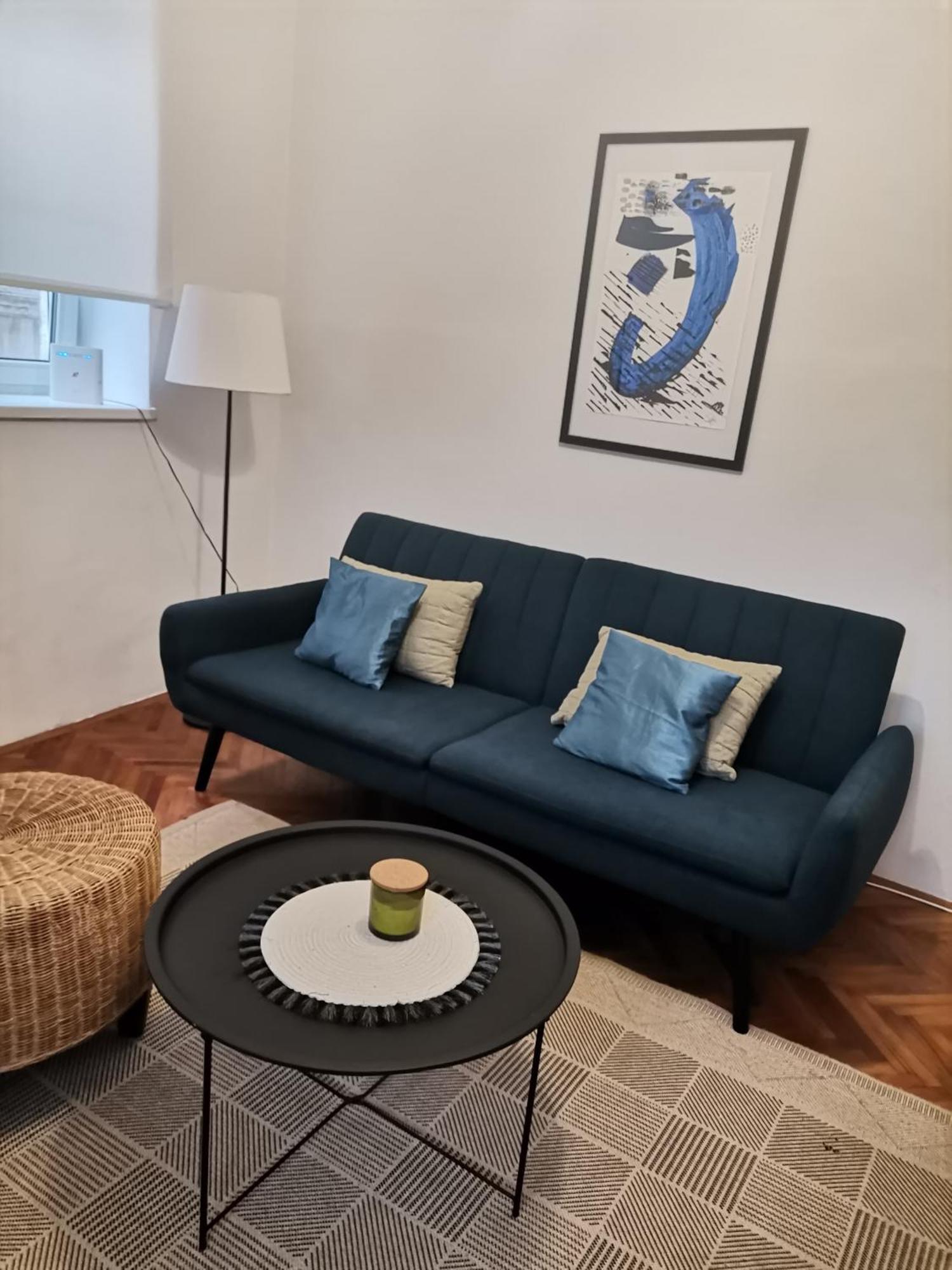 Apartamento Casa Di Nonna Pina, Kuca U Blizini Arene Pula Exterior foto